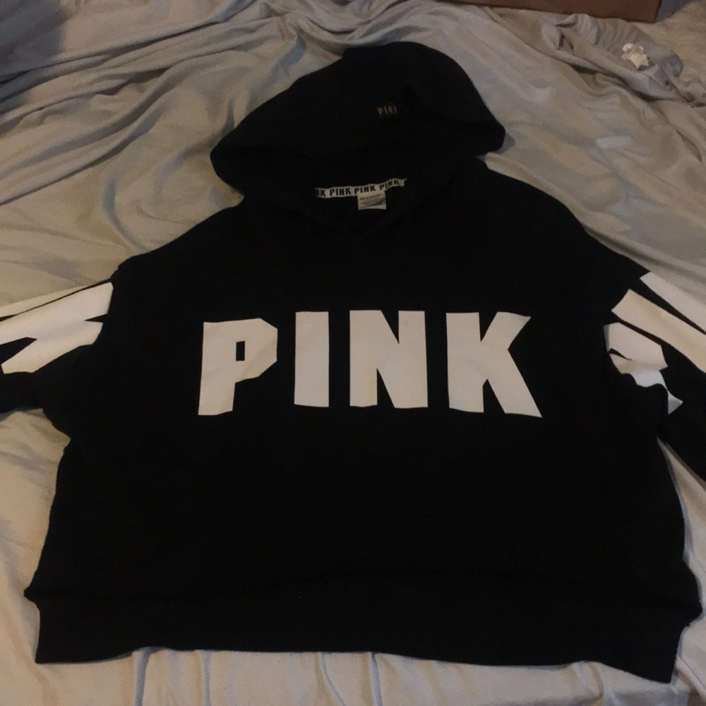 Cropped Pink long sleeved hoodie